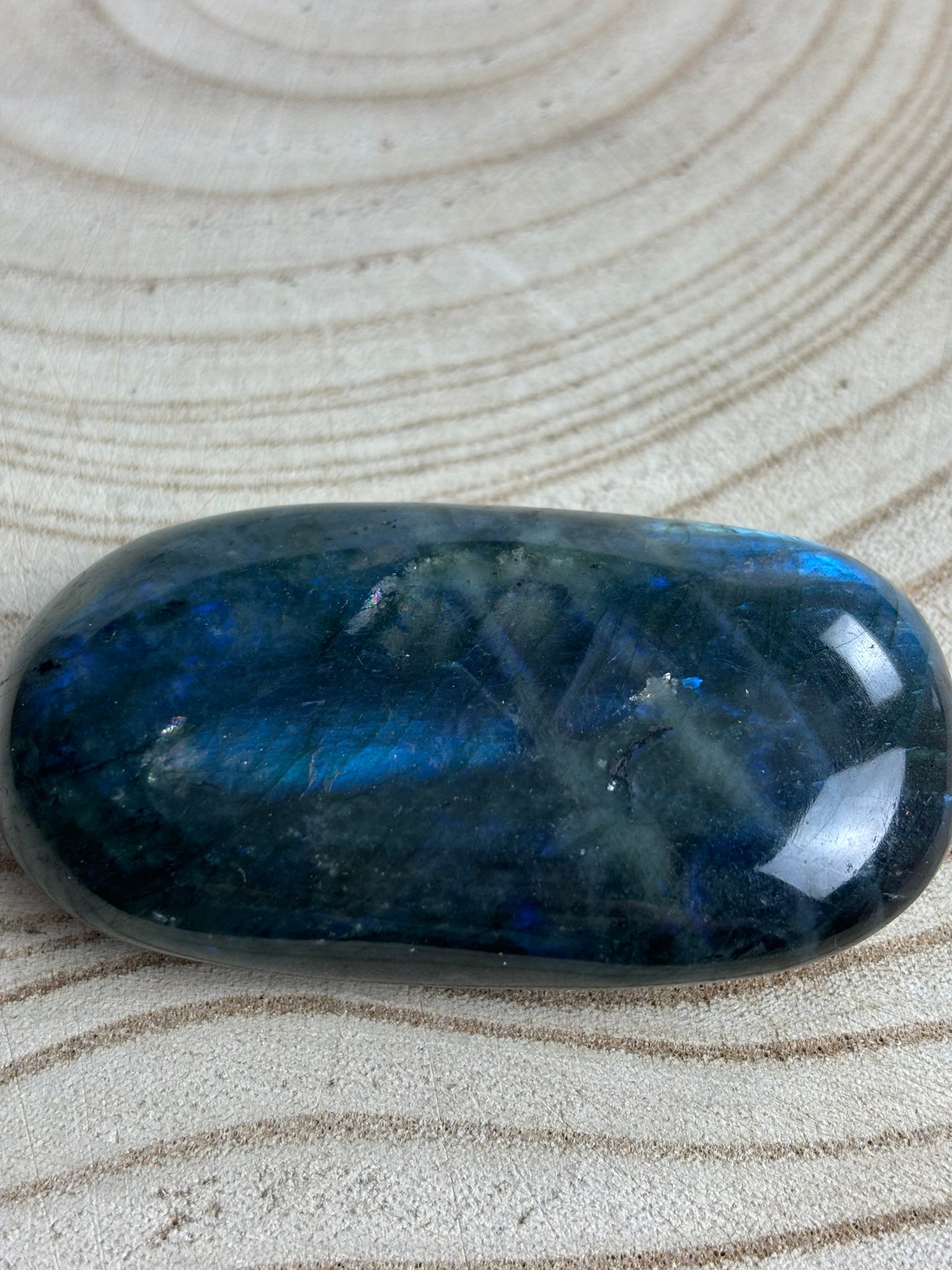 Labradorite palm stone