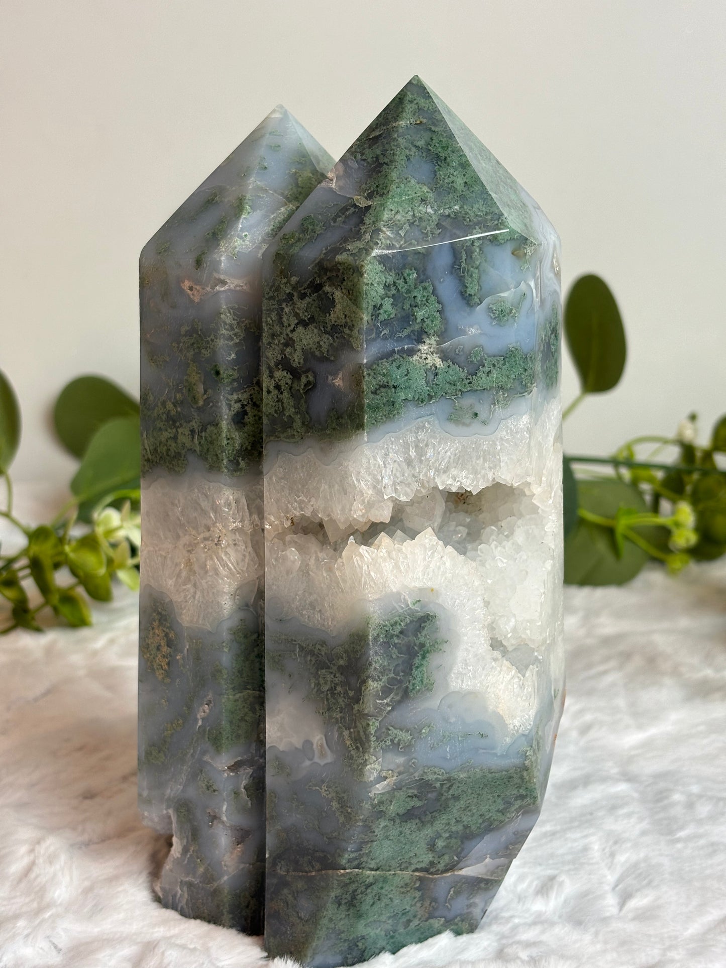 Moss Agate Showpiece