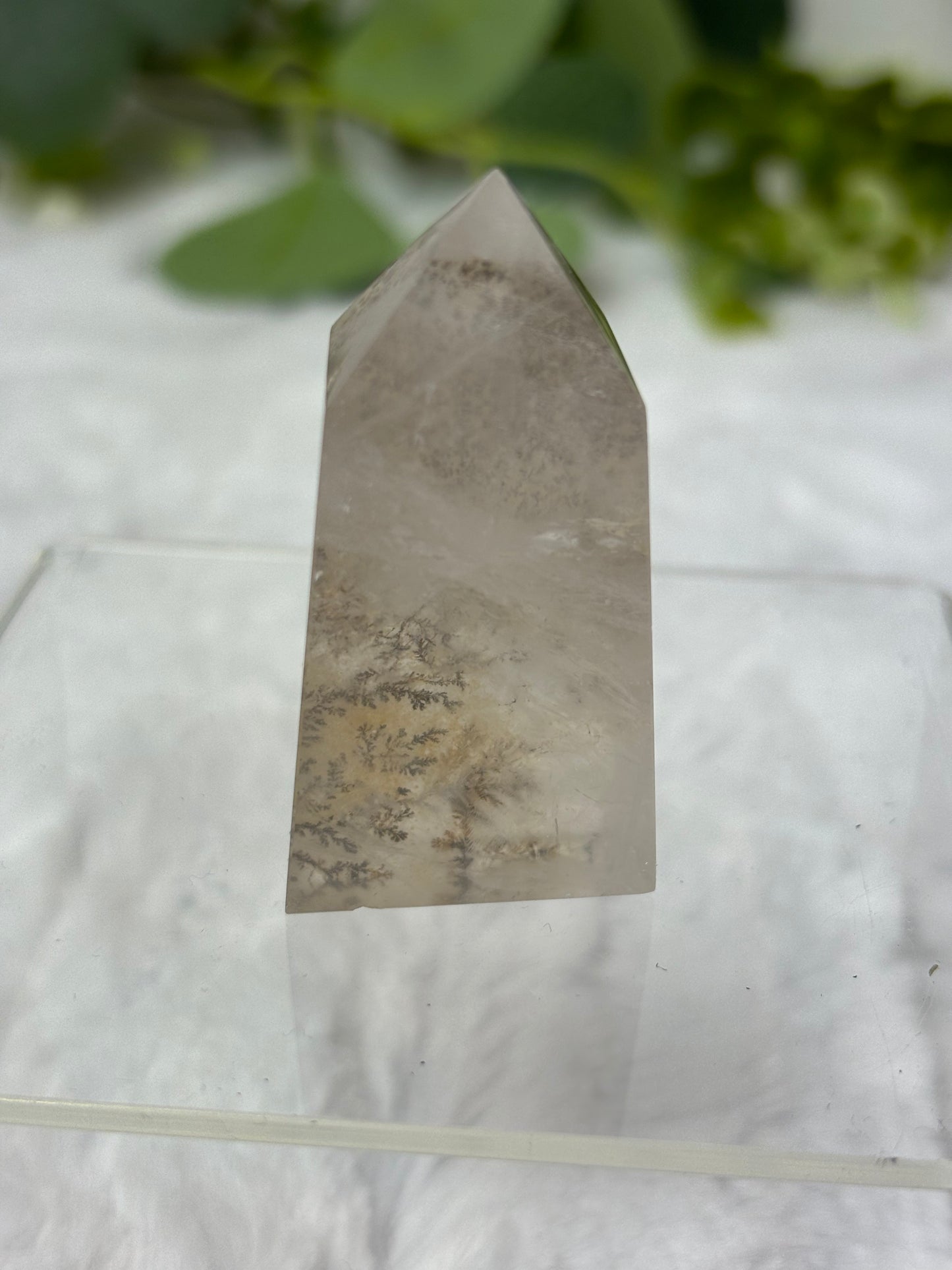 Dendritic Quartz Tower
