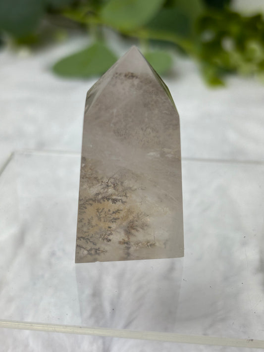 Dendritic Quartz Tower