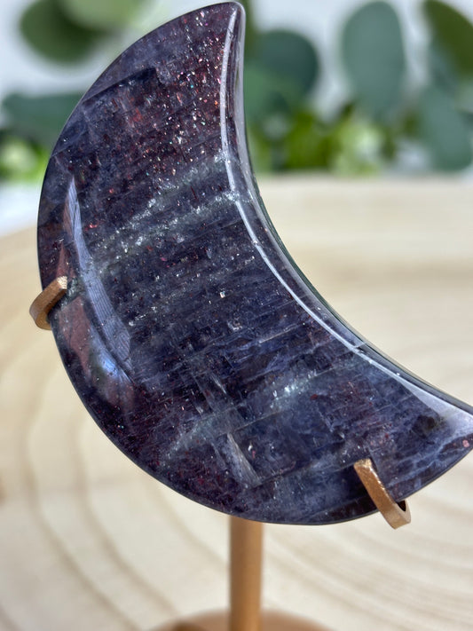Iolite moon on stand