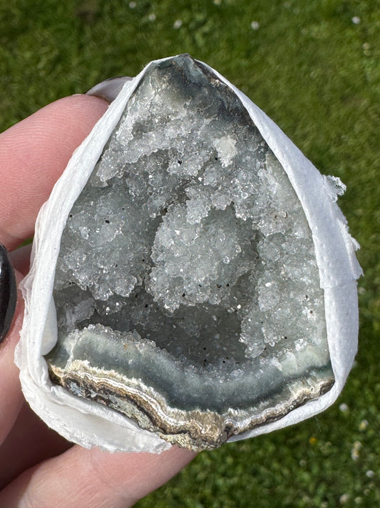 Mini Quartz Druzy Geode – 64g