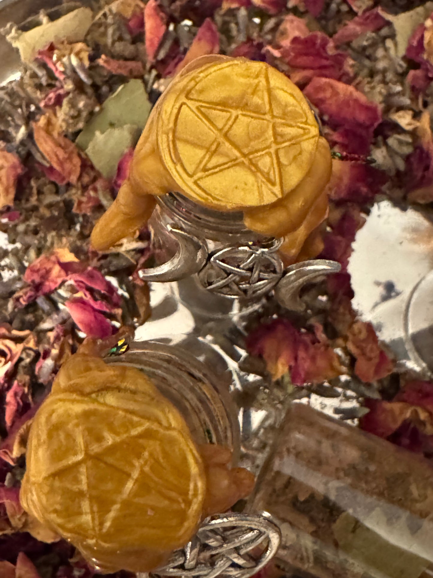 Spell jars made with love & pure magic ✨